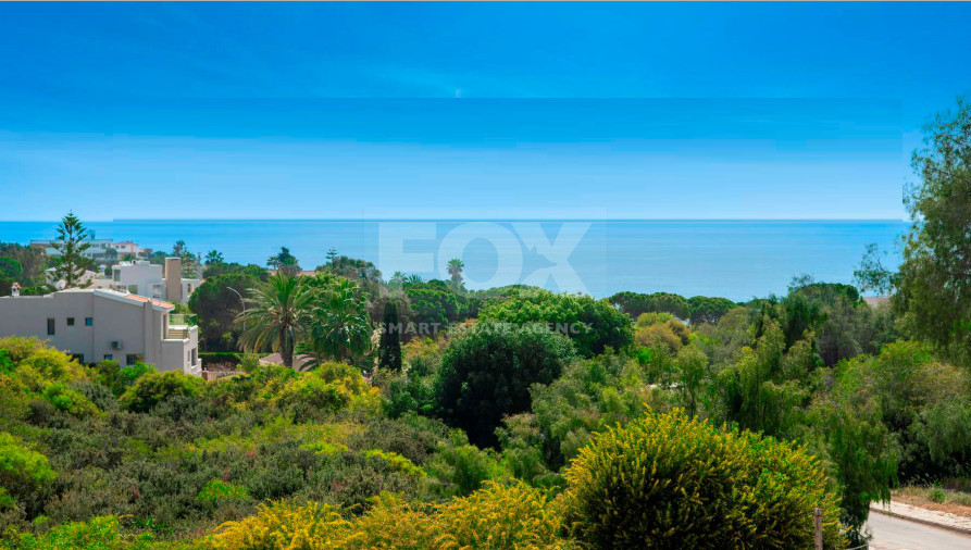 Two Bedroom Two Bathroom Apartment with Pool, Garden, and Spacious Verandas for sale- Ideal Coastal Living in Coral Bay