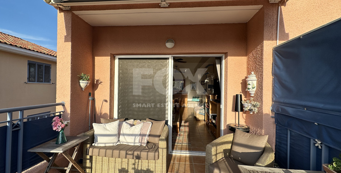 Corner Three Bedroom Apartment with Pool Views in Kato Paphos for sale