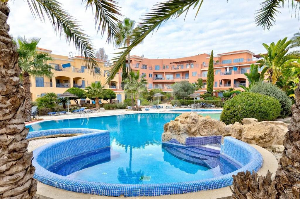 Corner Three Bedroom Apartment with Pool Views in Kato Paphos for sale