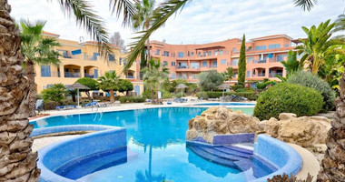 Corner Three Bedroom Apartment with Pool Views in Kato Paphos for sale