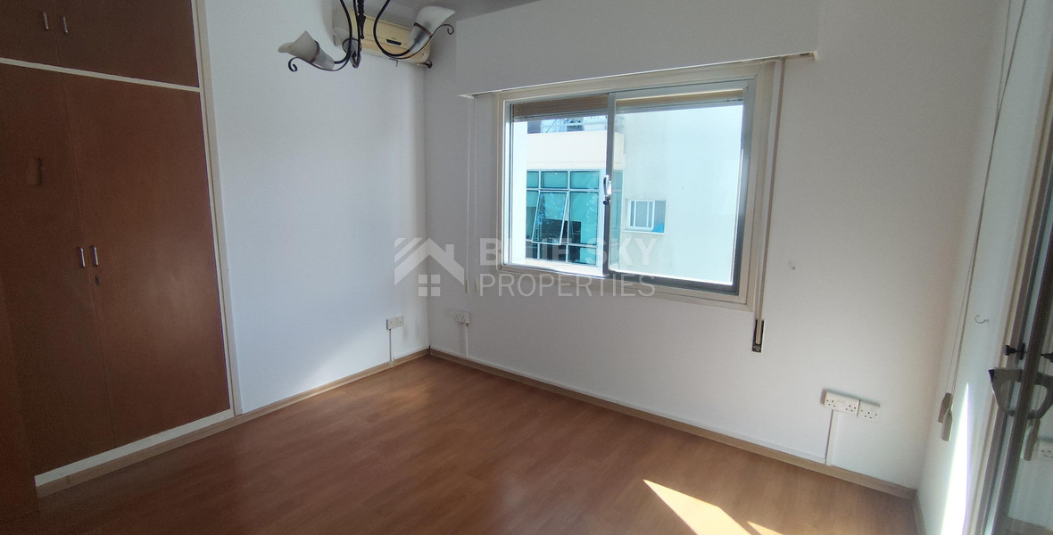 Three bedroom upper house in Neapoli for rent , Limassol