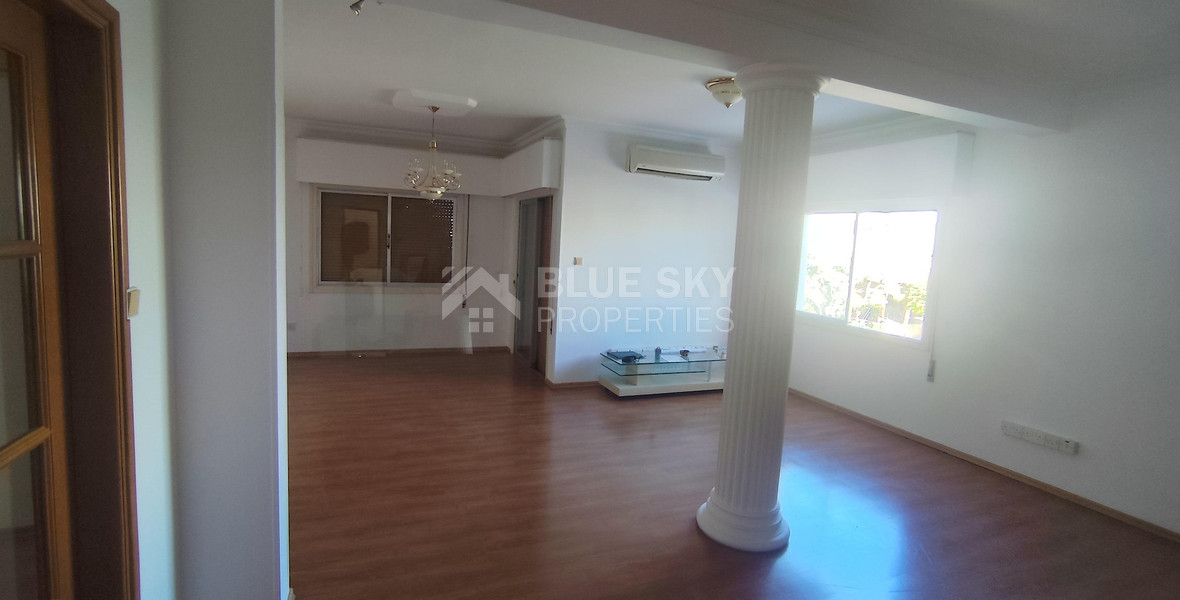 Three bedroom upper house in Neapoli for rent , Limassol