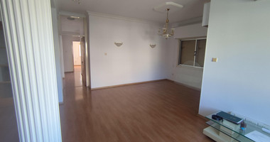 Three bedroom upper house in Neapoli for rent , Limassol