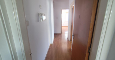 Three bedroom upper house in Neapoli for rent , Limassol