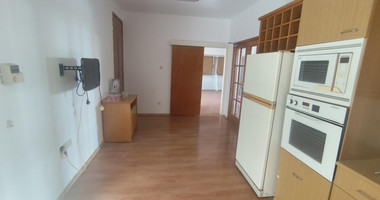 Three bedroom upper house in Neapoli for rent , Limassol