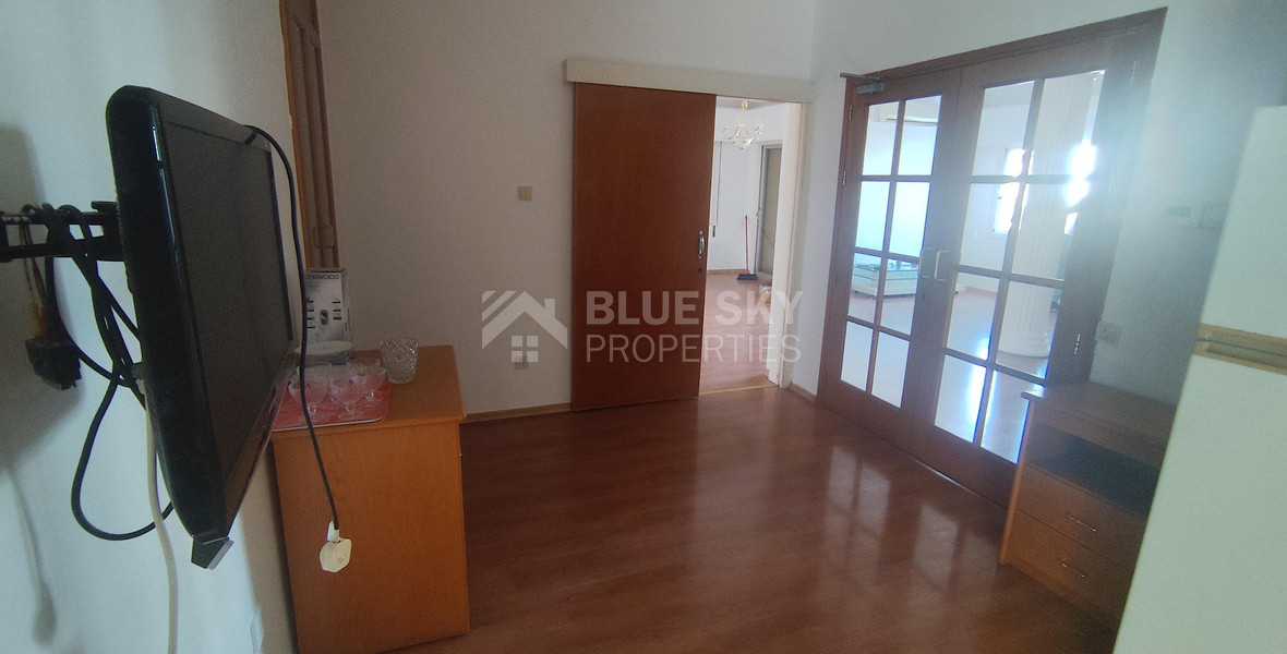 Three bedroom upper house in Neapoli for rent , Limassol