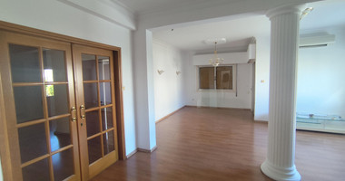 Three bedroom upper house in Neapoli for rent , Limassol