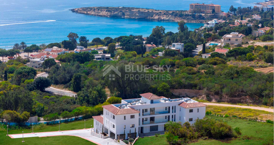 Modern two Bedroom Apartment Near Coral Bay with Pool & Sea Access for sale