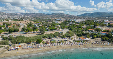 Modern two Bedroom Apartment Near Coral Bay with Pool & Sea Access for sale