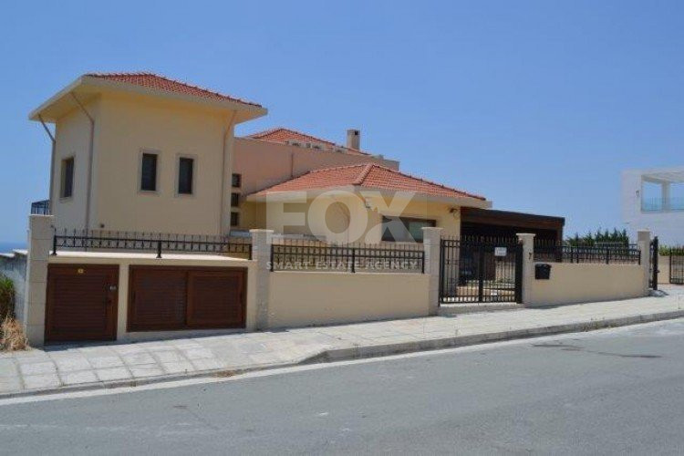 Luxury Six bedroom Villa with Sea views in Kefalogremmos, Limassol, Cyprus