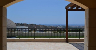 Luxury Six bedroom Villa with Sea views in Kefalogremmos, Limassol, Cyprus