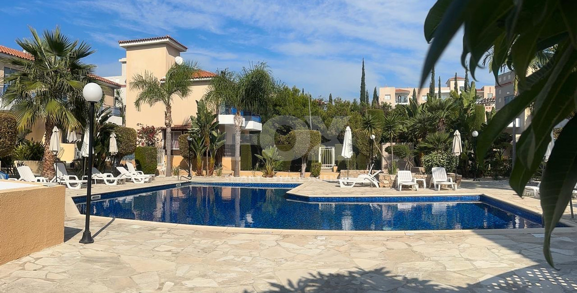 For sale : Investment Opportunity: Furnished 2-Bedroom Townhouse in Private Complex with Pool