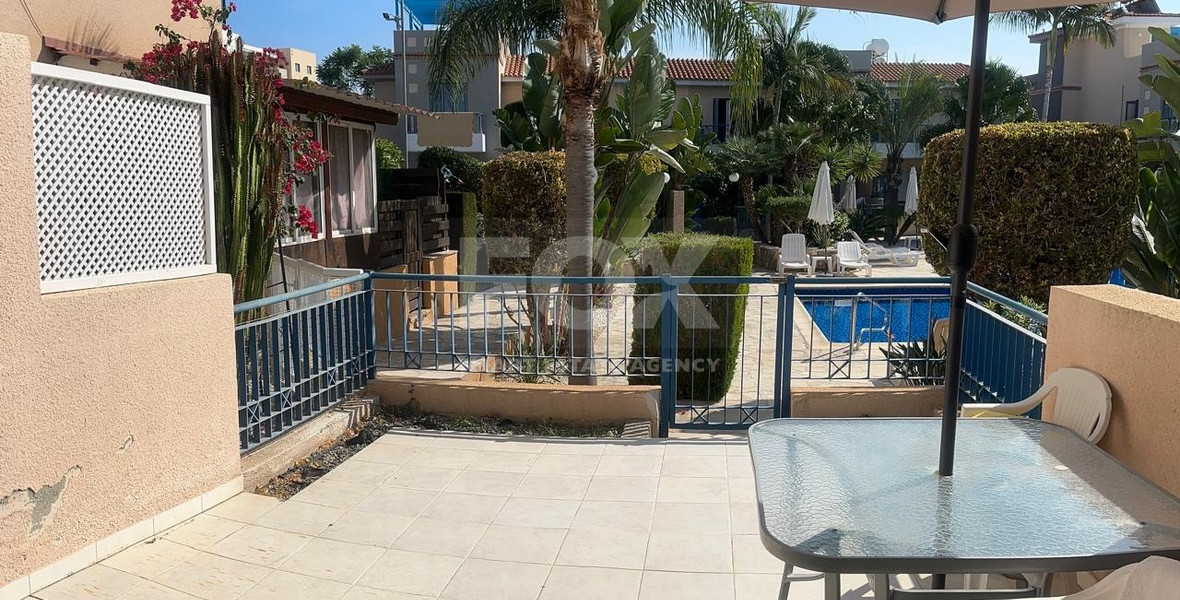 For sale : Investment Opportunity: Furnished 2-Bedroom Townhouse in Private Complex with Pool