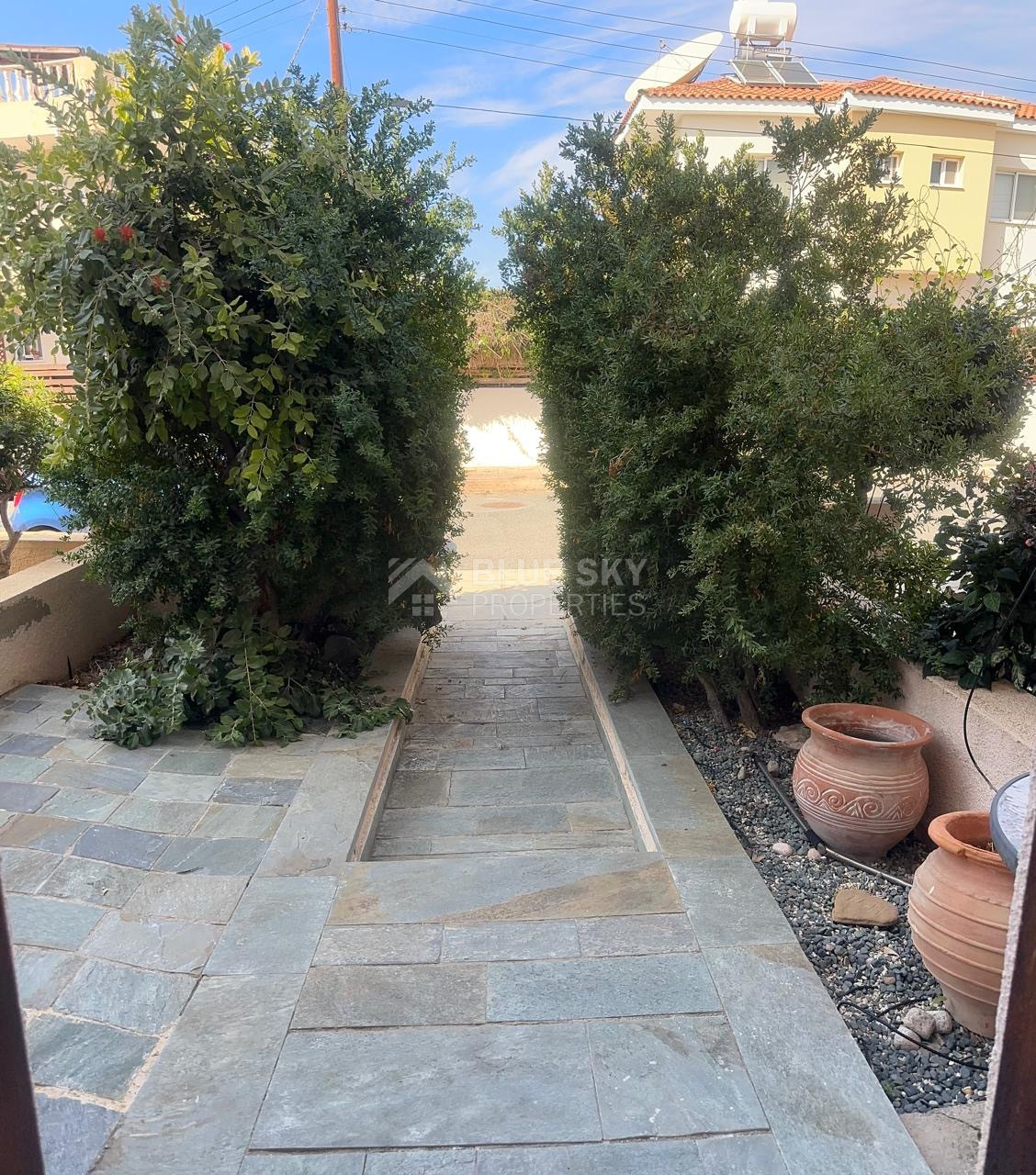 For sale : Investment Opportunity: Furnished 2-Bedroom Townhouse in Private Complex with Pool