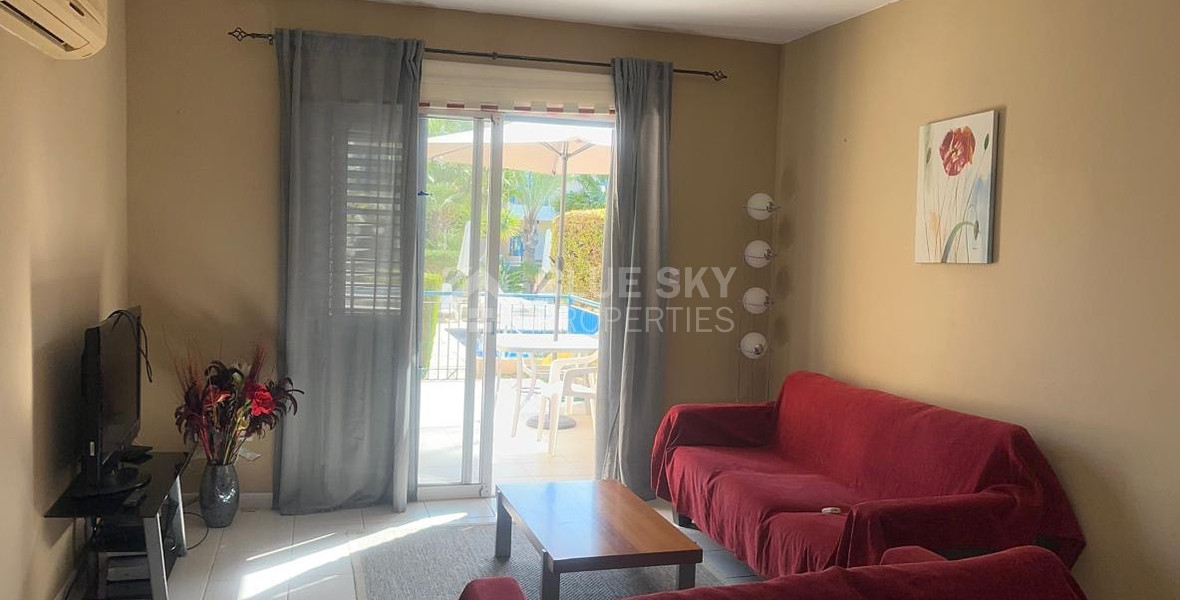 For sale : Investment Opportunity: Furnished 2-Bedroom Townhouse in Private Complex with Pool