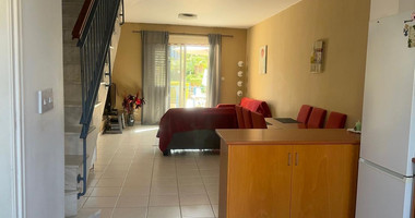 For sale : Investment Opportunity: Furnished 2-Bedroom Townhouse in Private Complex with Pool