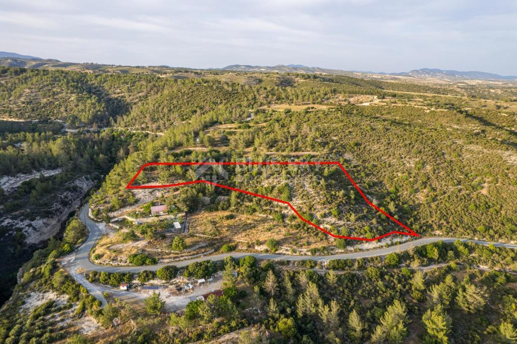 Land of 10,703sqm for sale in Agios Therapon, Limassol