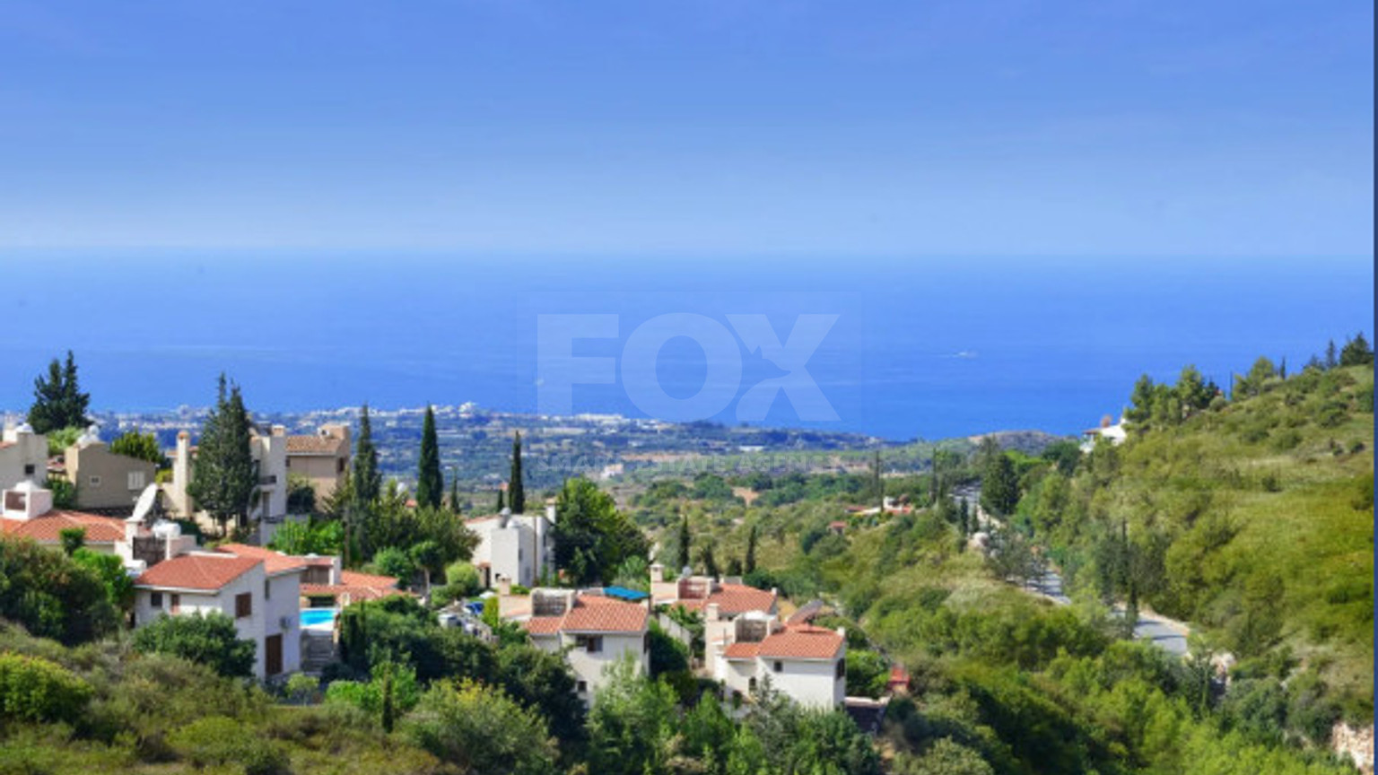 Luxury four bedroom Villa for Sale in Tala with Private Pool, Panoramic Views & Landscaped Gardens