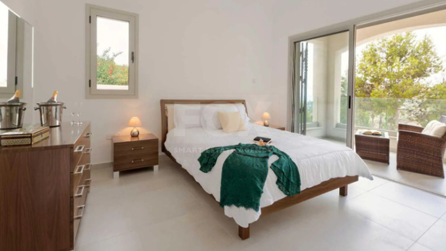 Luxury four bedroom Villa for Sale in Tala with Private Pool, Panoramic Views & Landscaped Gardens