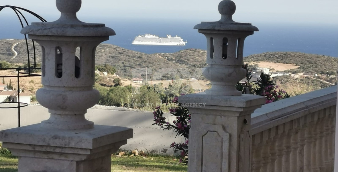 Spacious 5 Bedroom Villa  With Sea View for rent in Parekklisia, Limassol