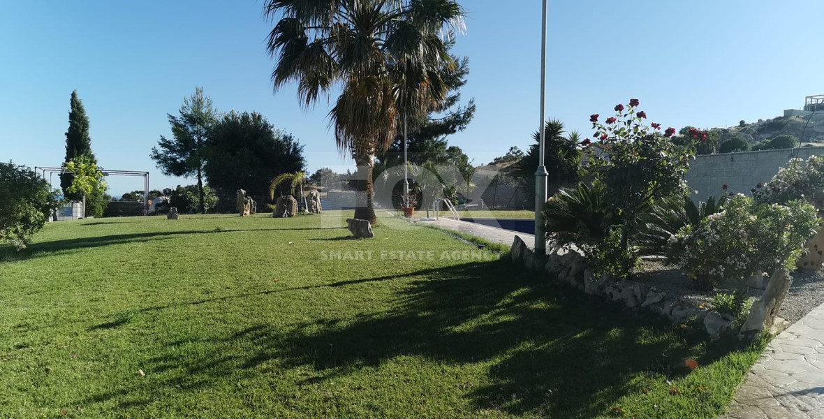 Spacious 5 Bedroom Villa  With Sea View for rent in Parekklisia, Limassol