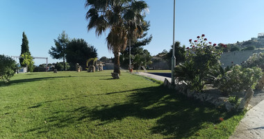 Spacious 5 Bedroom Villa  With Sea View for rent in Parekklisia, Limassol