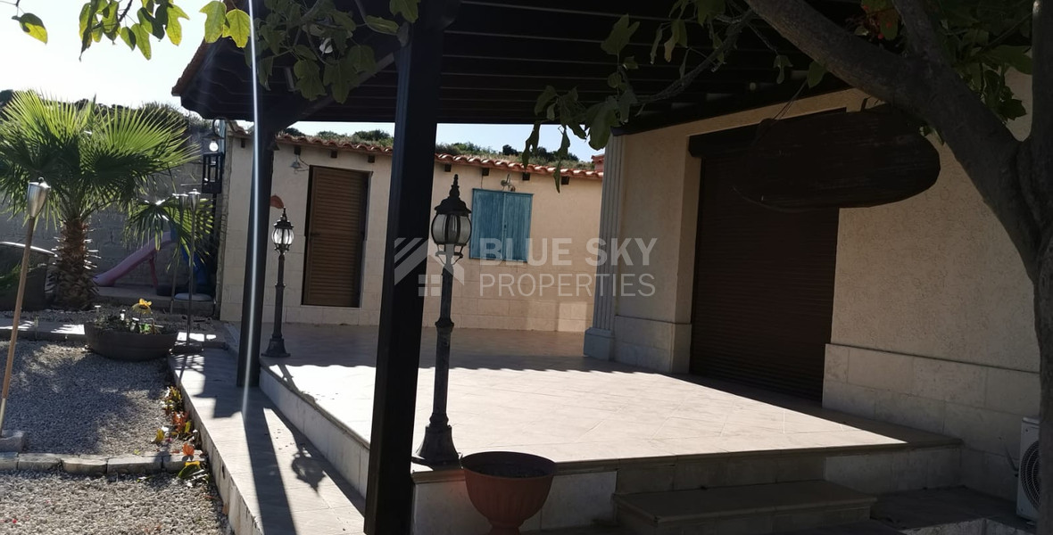 Spacious 5 Bedroom Villa  With Sea View for rent in Parekklisia, Limassol