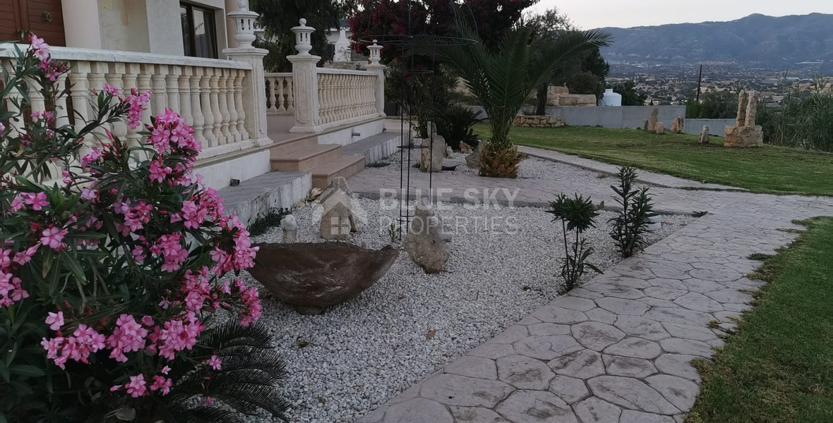 Spacious 5 Bedroom Villa  With Sea View for rent in Parekklisia, Limassol