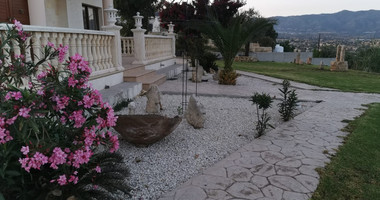 Spacious 5 Bedroom Villa  With Sea View for rent in Parekklisia, Limassol