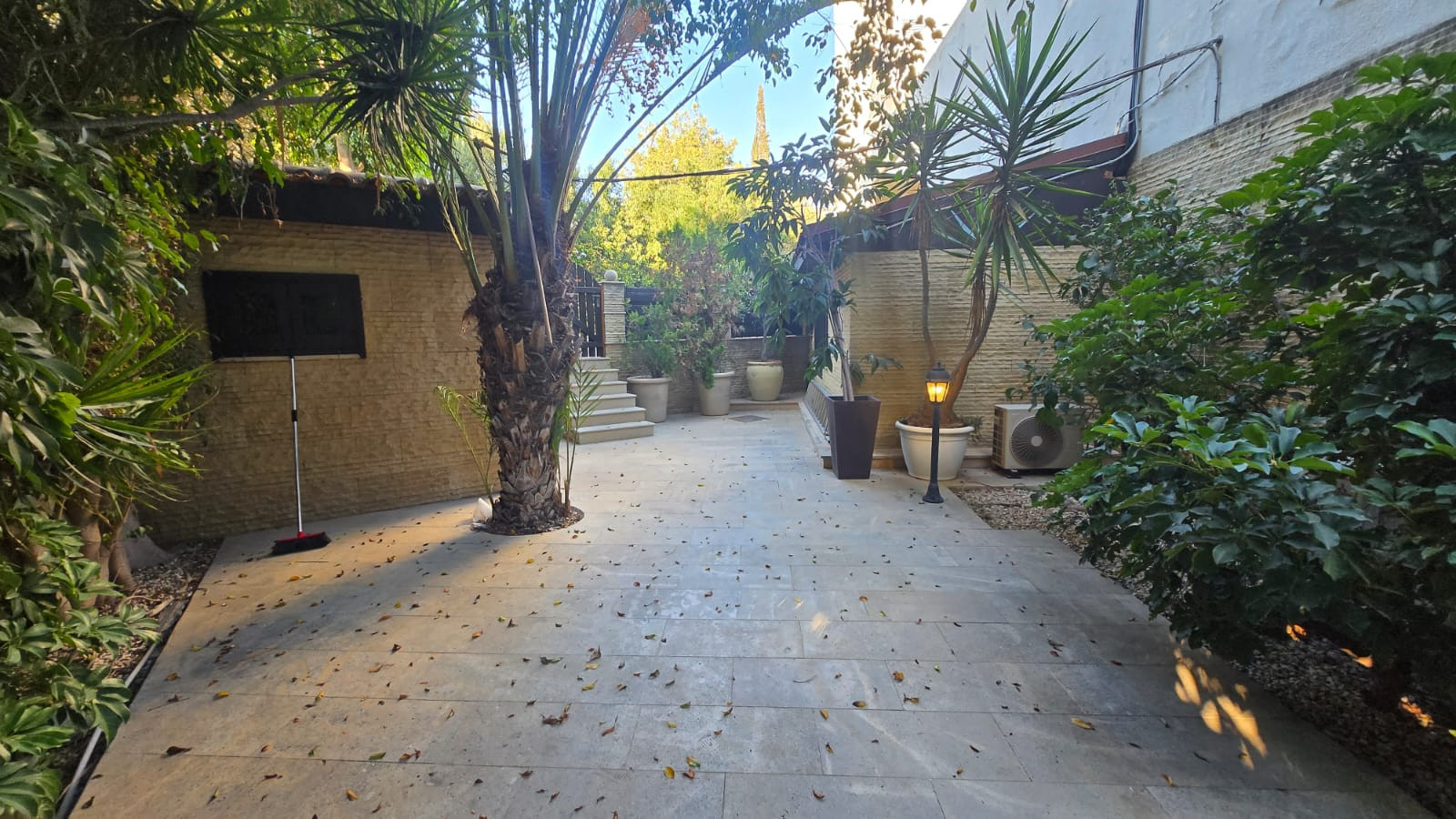 Adosado 2 habitaciones 80 m² en Koinoteta Parekklesias, Chipre