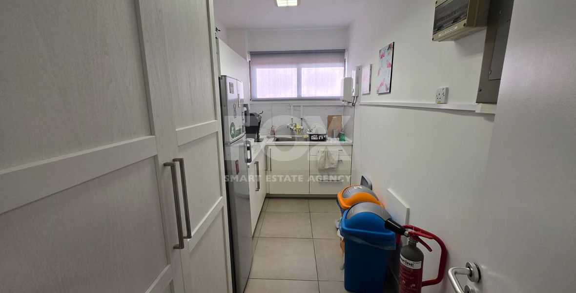 Full-Floor Office Units for Sale in Limassol City Centre – 320m², Prime Location, 7% ROI, Excellent Condition