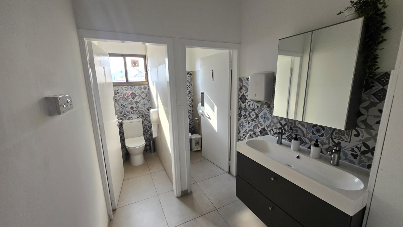 Офис 319 м² муниципалитет Лимасол, Кипр