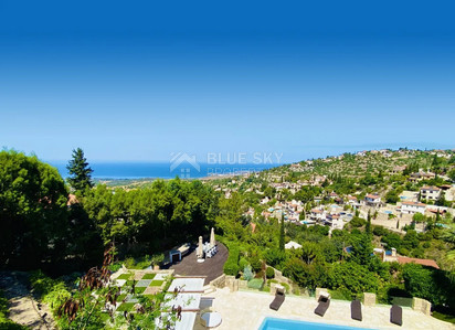 Spacious Four Bedroom Luxury Villa with Stunning Sea and Hill View in Tala , Paphos
