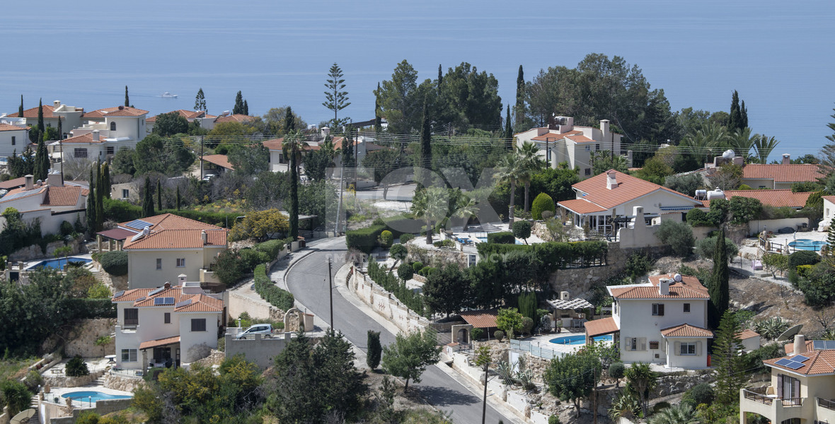 Spacious Four Bedroom Luxury Villa with Stunning Sea and Hill View in Tala , Paphos