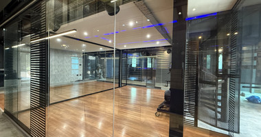 For Sale – Exceptional Industrial-Style Building in the Highly Sought-After Historical Centre