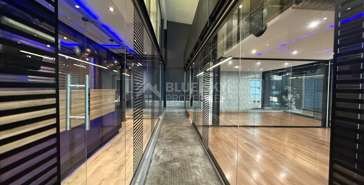 For Sale – Exceptional Industrial-Style Building in the Highly Sought-After Historical Centre