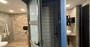 For Sale – Exceptional Industrial-Style Building in the Highly Sought-After Historical Centre