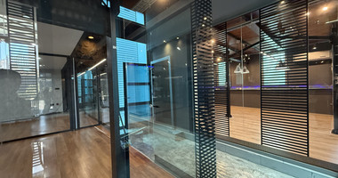 For Sale – Exceptional Industrial-Style Building in the Highly Sought-After Historical Centre