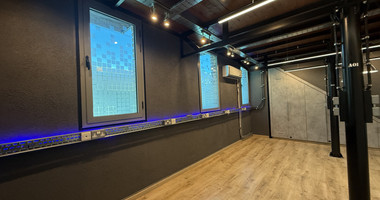 For Sale – Exceptional Industrial-Style Building in the Highly Sought-After Historical Centre