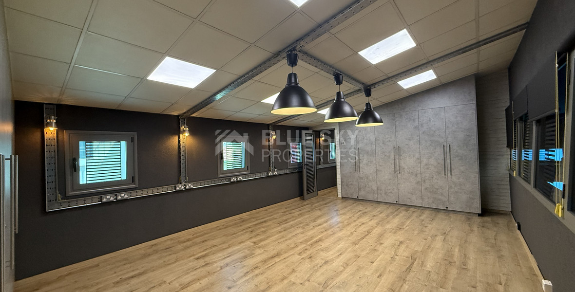 For Sale – Exceptional Industrial-Style Building in the Highly Sought-After Historical Centre