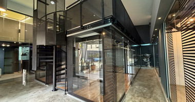 For Sale – Exceptional Industrial-Style Building in the Highly Sought-After Historical Centre