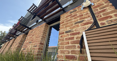 For Sale – Exceptional Industrial-Style Building in the Highly Sought-After Historical Centre