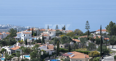 Luxury five bedroom Villas for Sale in Kamares, Tala – Private Mediterranean Living