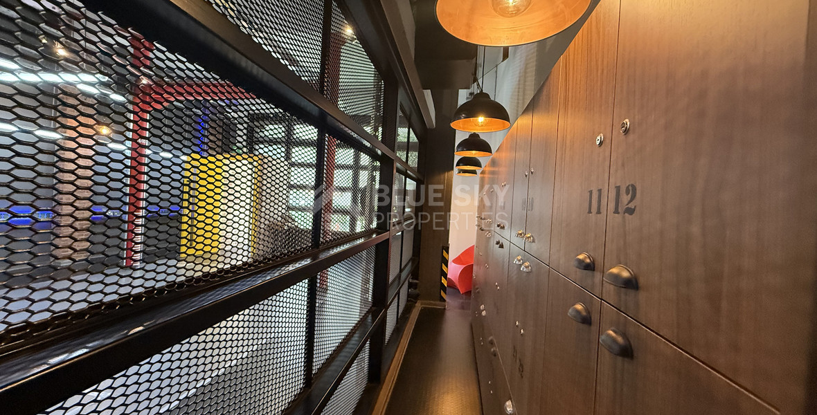 SALE :Exceptional Investment Opportunity in Historic Town – Fully Renovated Building on two floors.