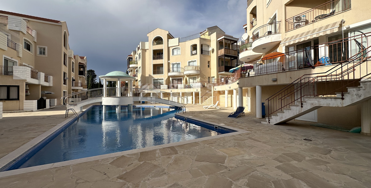 Two -Bed Apartment in Gated Complex with Pools & Roof Terrace | Universal Paphos