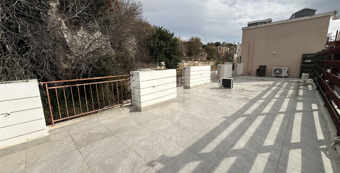 Two -Bed Apartment in Gated Complex with Pools & Roof Terrace | Universal Paphos