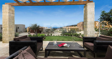 High-End Coastal Living: Spacious two bedroom apartment near Paphos Amenities