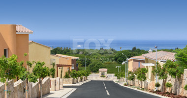 High-End Coastal Living: Spacious two bedroom apartment near Paphos Amenities