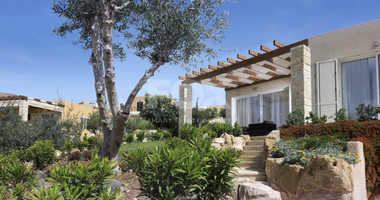 High-End Coastal Living: Spacious two bedroom apartment near Paphos Amenities