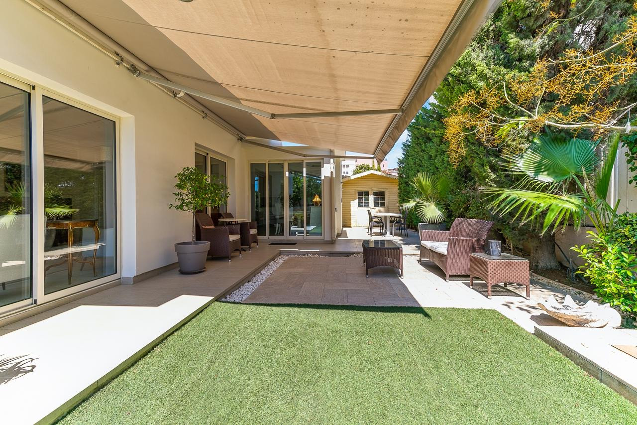 Appartement 4 chambres 260 m² Germasogeia, Chypre